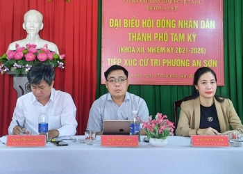 Chủ tịch UBND thành phố Tam Kỳ Bùi Ngọc Ảnh tiếp xúc cử tri phường An Sơn